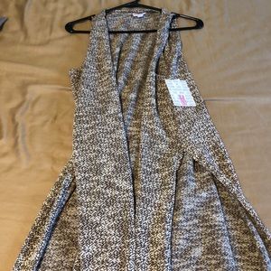NWT lularoe Joy. M. Never worn
